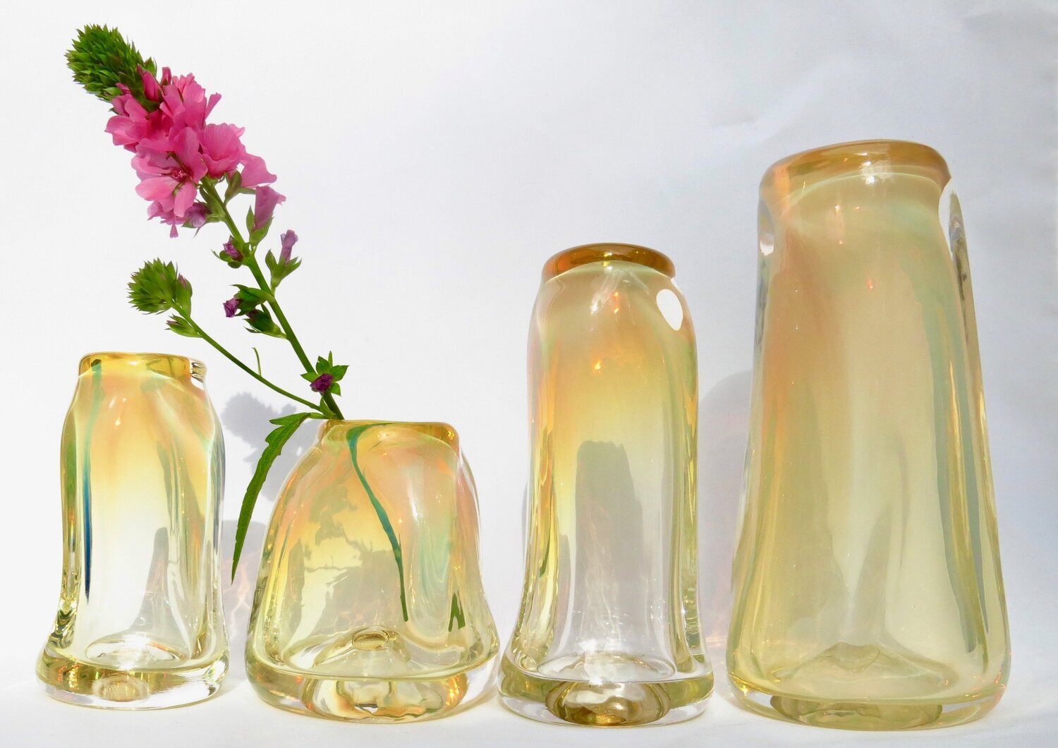 Suspension-Vases-in-Iris-Gold-Holiday-Gift-Idea.jpg